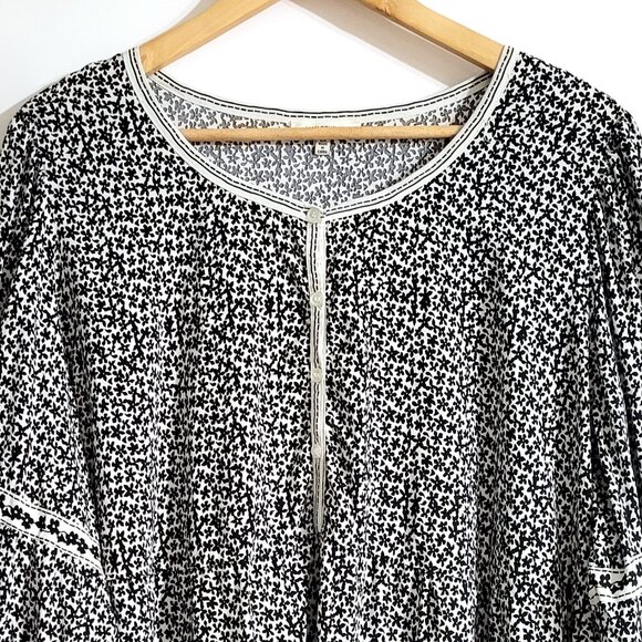 Max Studio Womens Peasant Long Sleeve Top Size 2X Black White Floral Boho Flowy - Picture 3 of 10